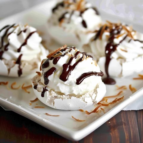 Délicieux nids pavlova coco